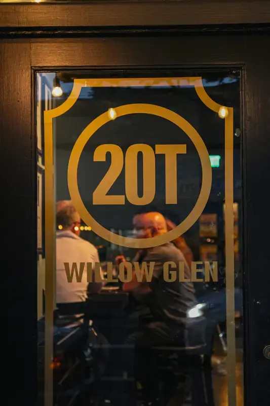 20Twenty storefront